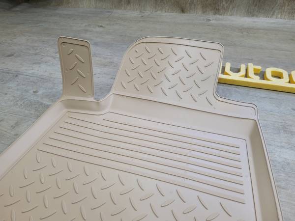 Коврики в салон GAZ Volga Siber (2008-н.в.) с бежевый